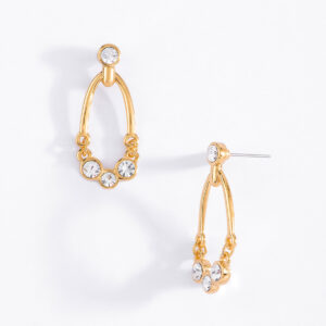 Elegancia en Detalles: Arete Ovalado Dorado con Cristales
